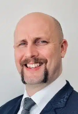 DR MATTHEW VALLIS, Wind Engineer DR MATTHEW VALLIS, Wind Engineer